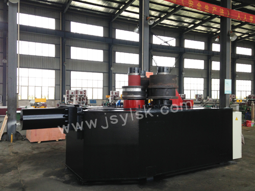 型(xíng)材彎曲機