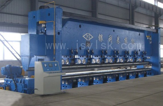 船用卷(juan)闆機