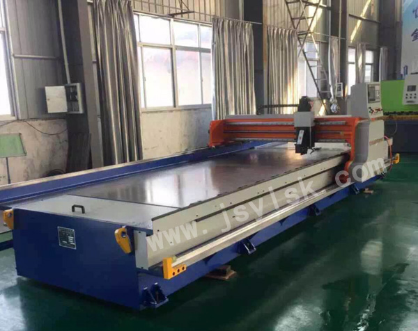 卧(wo)式數控(kòng)高速刨(pao)槽機(高(gao)配）