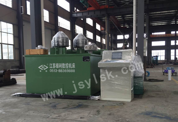 型(xing)材彎曲機