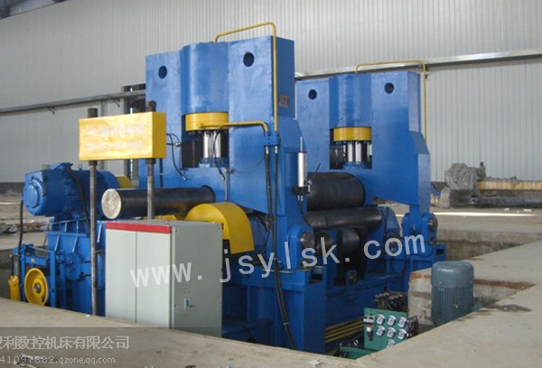 大型上輥萬能式(shì)卷闆機