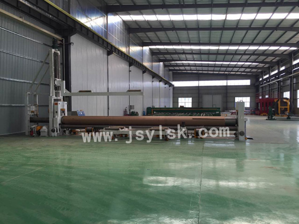 挂車式卷(juan)闆機