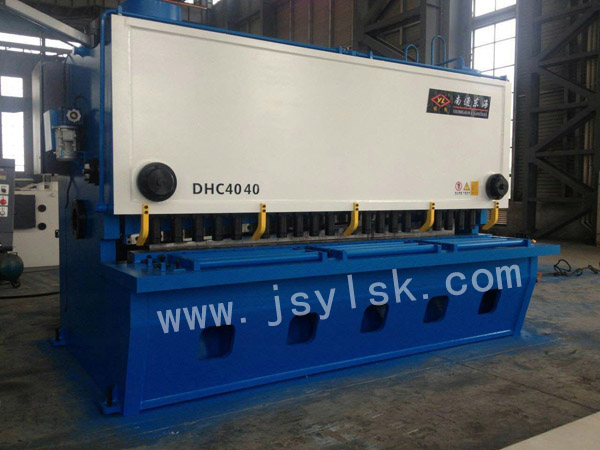 QC11Y-40*4000剪闆(pǎn)機