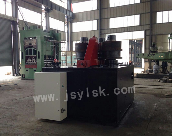 型材(cai)彎曲機