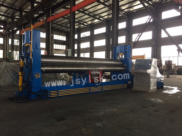 液壓三輥(gǔn)對稱式卷闆機