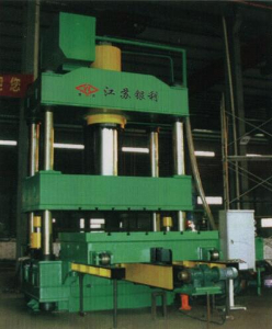 YL32-500C四柱液(yè)壓機