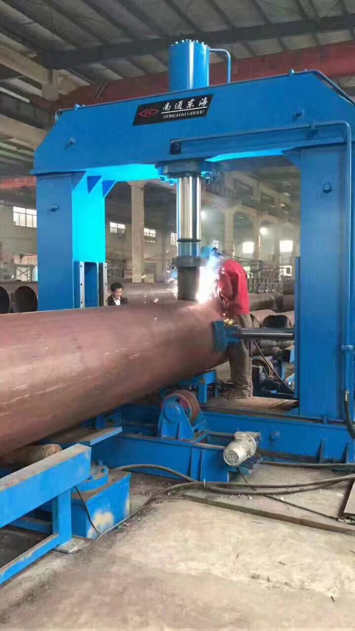 南通東(dōng)海機床(chuang)集團制(zhi)管/鐵塔(tǎ)專用設(shè)備