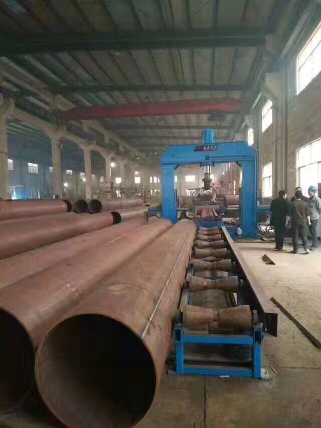 南通(tōng)東海機(jī)床集團(tuán)制管/鐵(tiě)塔專用(yòng)設備