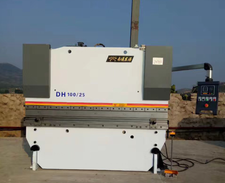 東海剪闆(pǎn)機