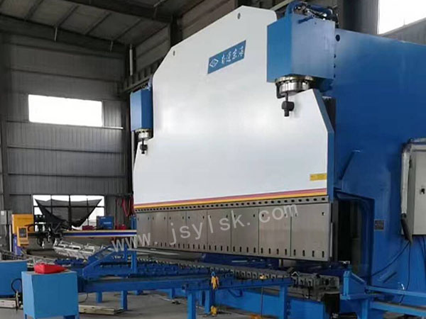 WE67K-1600/8000大型折(she)彎機