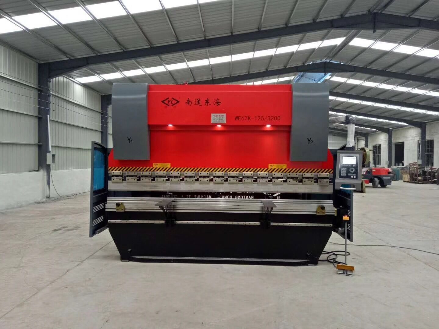 WE67K-125/3200數控折彎機