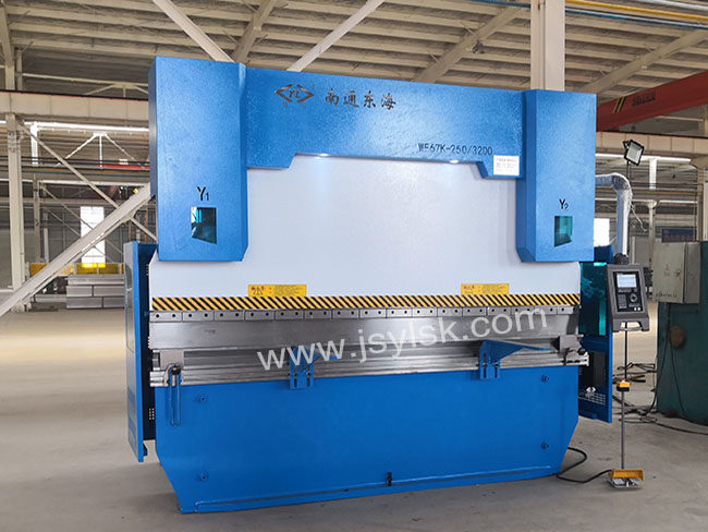 WE67K-250/3200數控折彎(wan)機