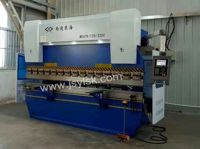 WE67K-125/3200數控折彎(wan)機