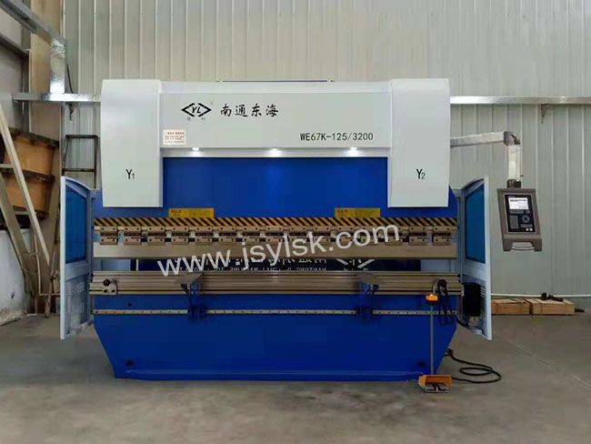 WE67K-125/3200數(shu)控折彎(wān)機