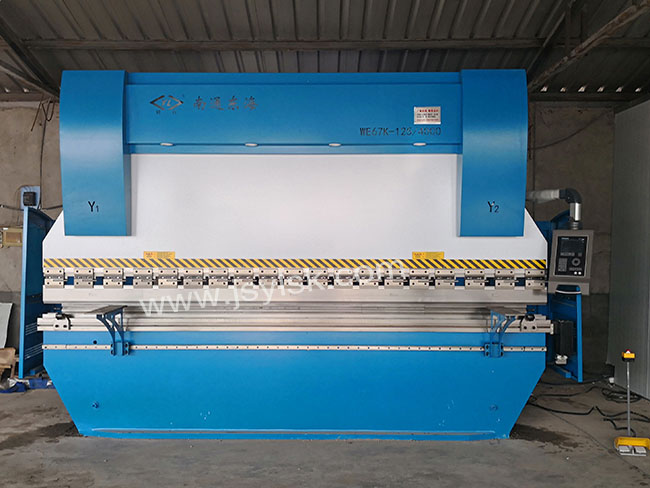 WE67K-125/4000數控折(shé)彎機
