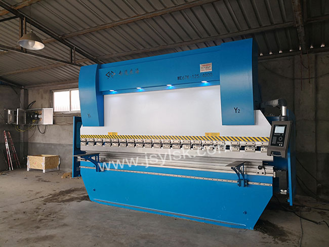 WE67K-125/4000數(shu)控折彎(wan)機