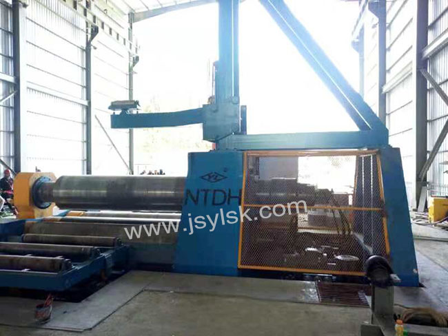 四輥卷(juan)闆機