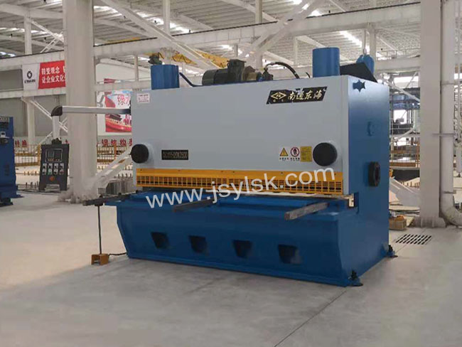 QC11Y-20*2500液(yè)壓剪闆機(jī)